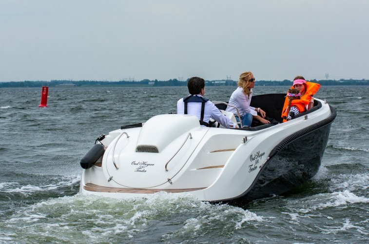 Oud Huijzer 600 Tender