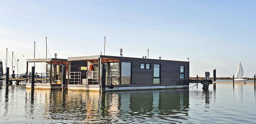 HT4 Houseboat Mermaid 1 With Charter foto: 41