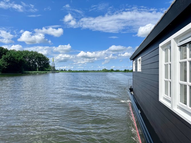 HOMESHIP VaarChalet 1250D Luxe Houseboat foto: 17