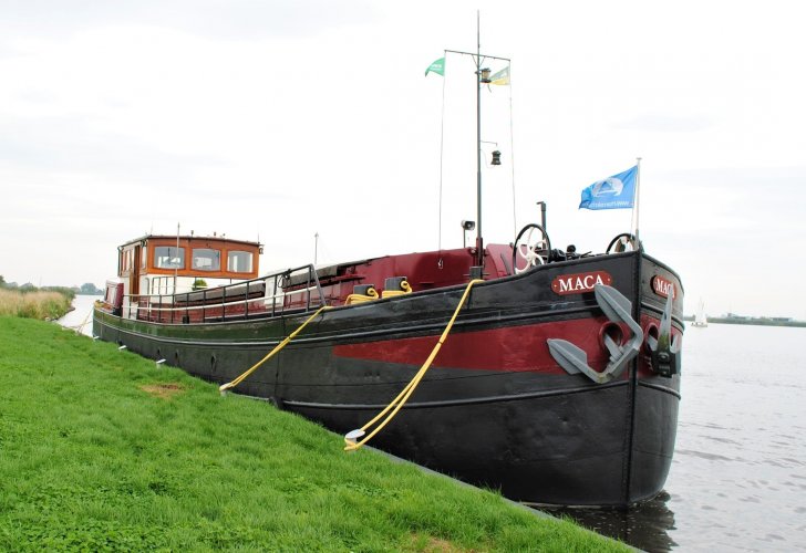 Spits, Woonschip 30 M