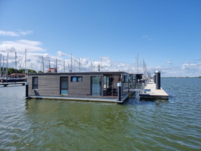 HT4 Houseboat Mermaid 1 With Charter foto: 28