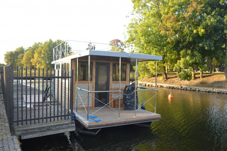 Campi 280 Houseboat