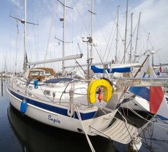 hallberg-rassy42F