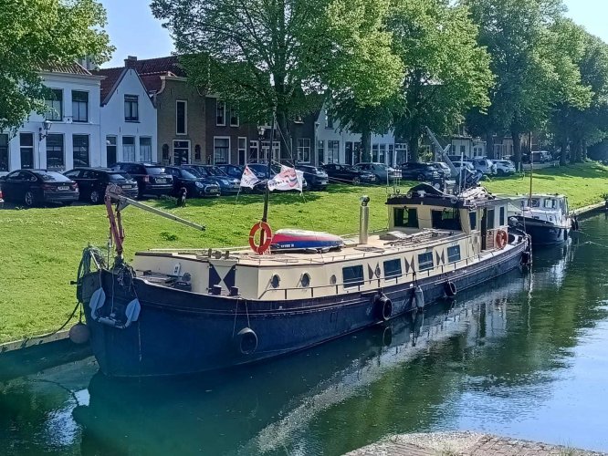 Platbodem Varend Woonschip 22 Mtr CVO hoofdfoto: 1