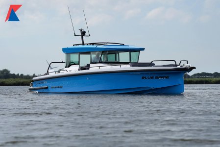 Axopar37 XC CROSS CABIN