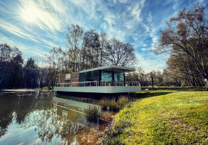 MX4 Houseboat MOAT foto: 6