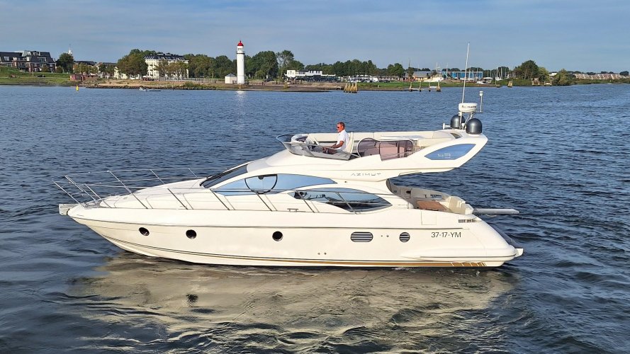 Azimut 43 foto: 8