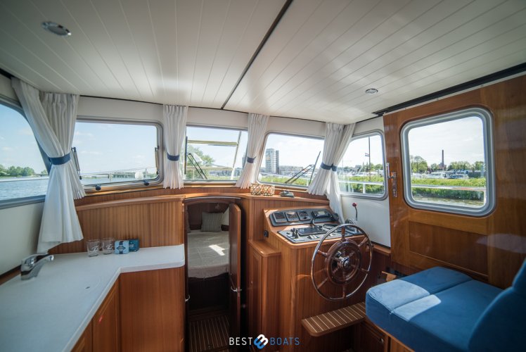 Linssen Classic Sturdy 36 Sedan Deck Bridge foto: 12