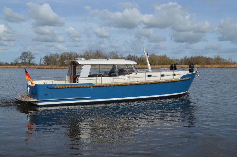 Brandsma Luna 44