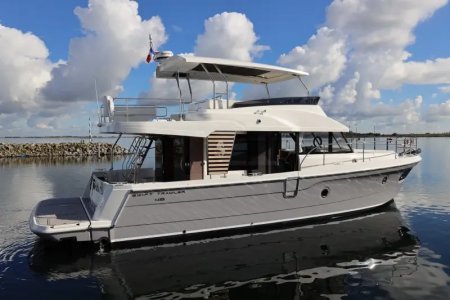 BeneteauSwift Trawler 48