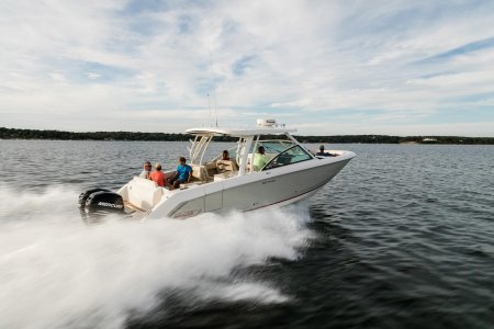 Boston Whaler320 Vantage