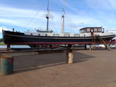 Luxemotor Woonschip 27.00