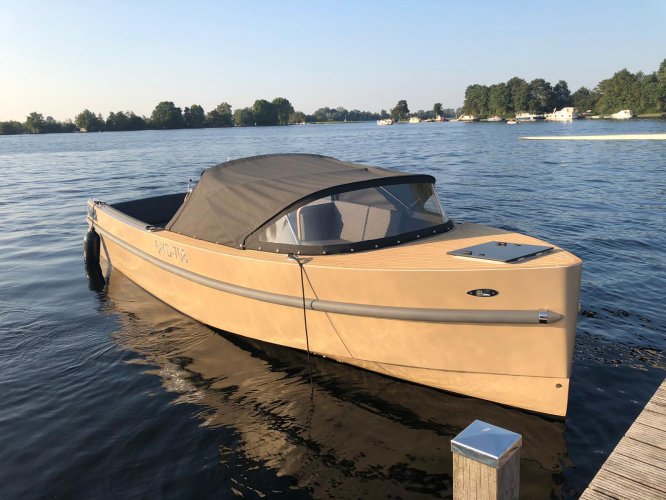 VanVossen 850 Tender foto: 11