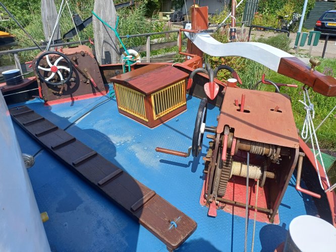 Klipperaak met vaste ligplaats Almere Woonboot foto: 39