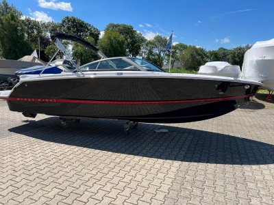 FOUR WINNSH2 Bowrider INBOARD