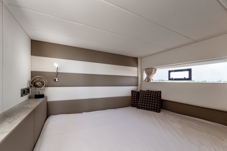 Nomadream Cat-House 1200 Double Decker Houseboat foto: 24