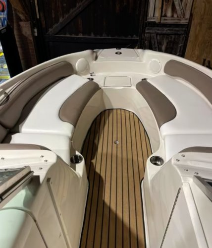 Searay  240 sundeck