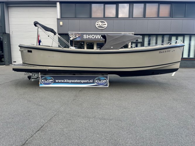 Maxima Boats 750 Flying Lounge met Honda 100 pk van bouwjaar 2022!