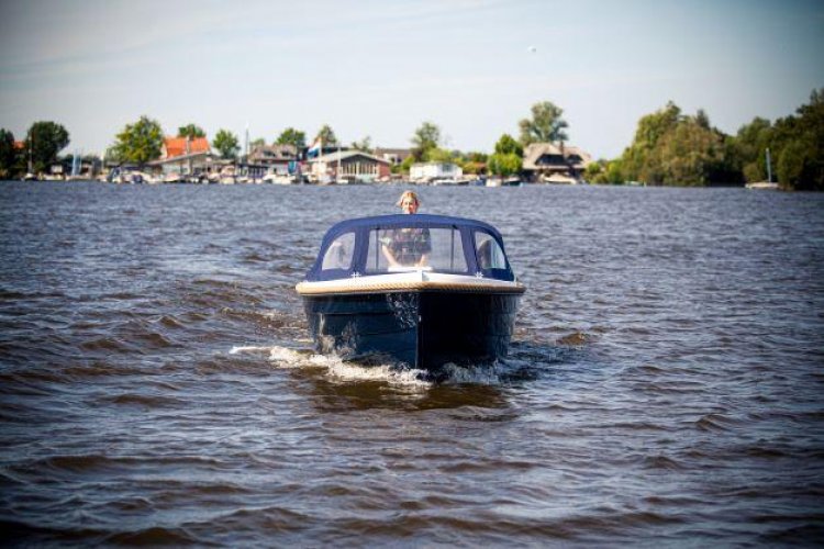 Oud Huijzer 616 Tender