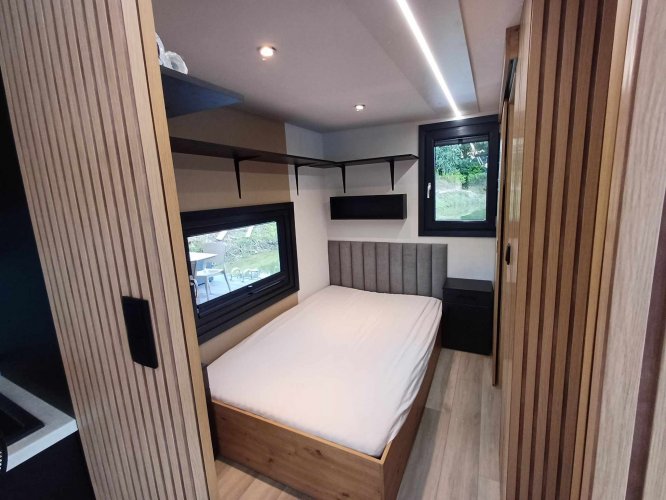 Shogun Mobile Houseboat foto: 49