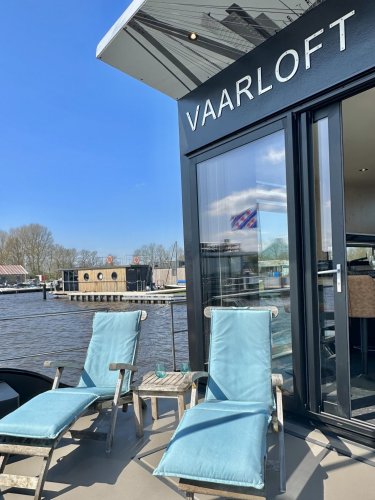 HOMESHIP VaarLoft Volledig Elektrische Houseboat foto: 12