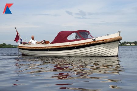 InterboatSemi Cabin 25