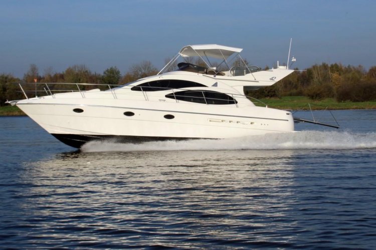 Azimut 42