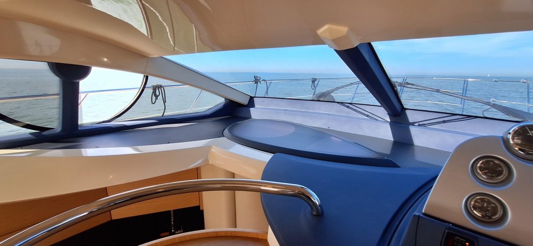 Azimut 43 foto: 71