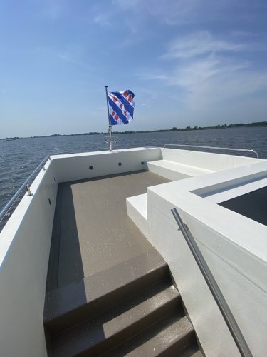 HOMESHIP VaarLoft Volledig Elektrische Houseboat foto: 31