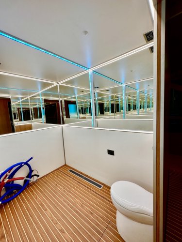 Holiday Boat Sundeck 57 Passenger Catamaran foto: 12