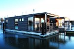 HT4 Houseboat Mermaid 1 With Charter foto: 0