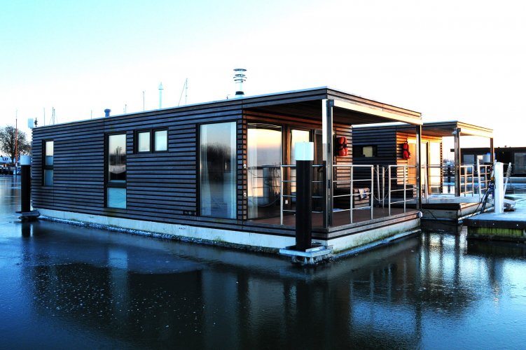 HT4 Houseboat Mermaid 1 With Charter hoofdfoto: 1