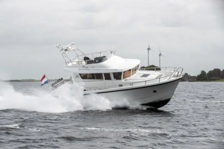 Sargo36 Fly