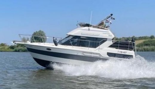 Carver28 Flybridge