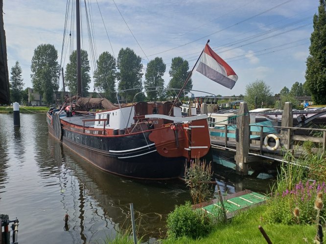 Klipperaak met vaste ligplaats Almere Woonboot foto: 5