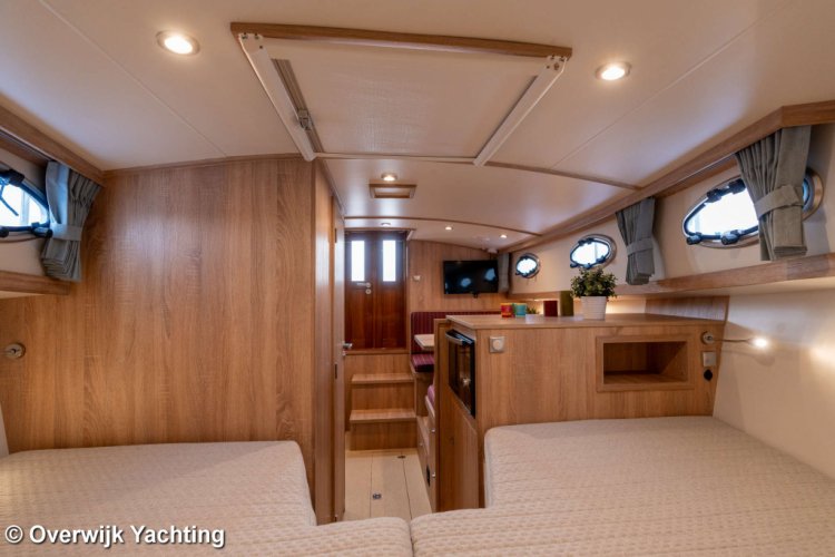 Langenberg Cabin Cruiser 30 foto: 16