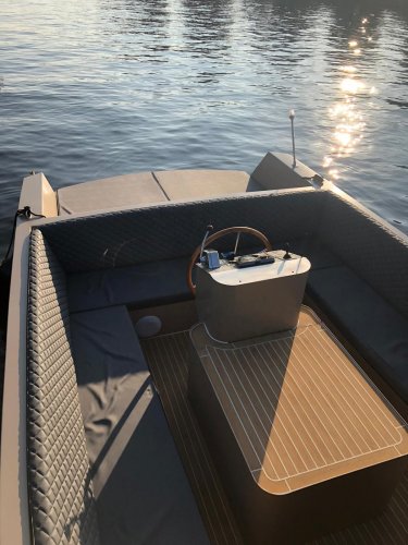 VanVossen 850 Tender foto: 16